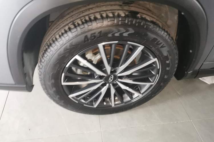 Used Chery Tiggo 8 PRO 2024 Champion Edition 290T Two-Wheel Drive Shining Version 5 Seats
