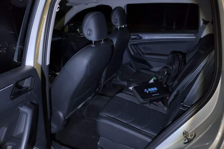 Used Volkswagen Tiguan L 2021 330TSI Automatic Two-Wheel Drive R-Line Enhanced Edition
