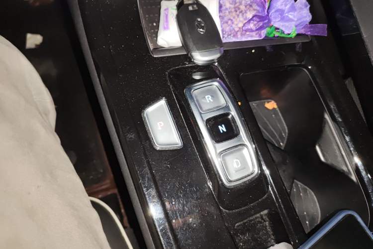 Used Hyundai Custo 2021 270TGDi Prestige LUX Gear Lever