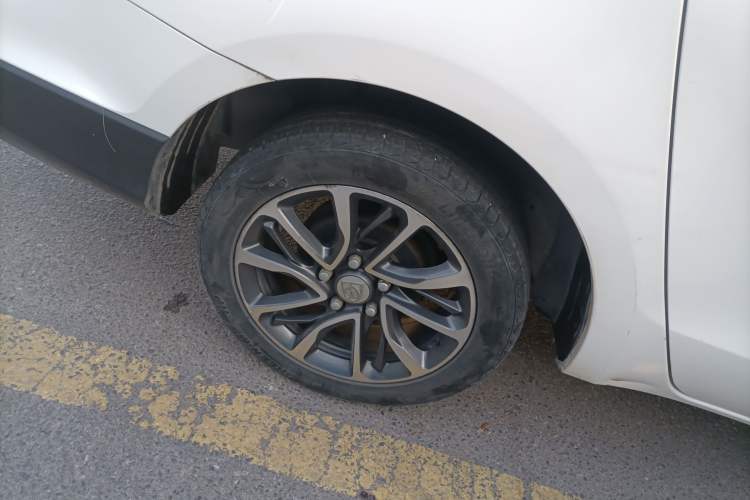 Used Wuling 730 2020 Commercial Vehicle 1.5L Manual Value Edition 7 Seats
