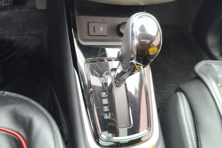 Used Nissan Tiida 2021 1.6L CVT Smart Drive Edition Gear Lever