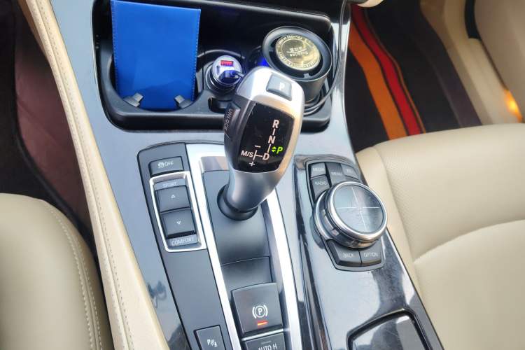 Used BMW 5 Series 2013 525Li Luxury Model