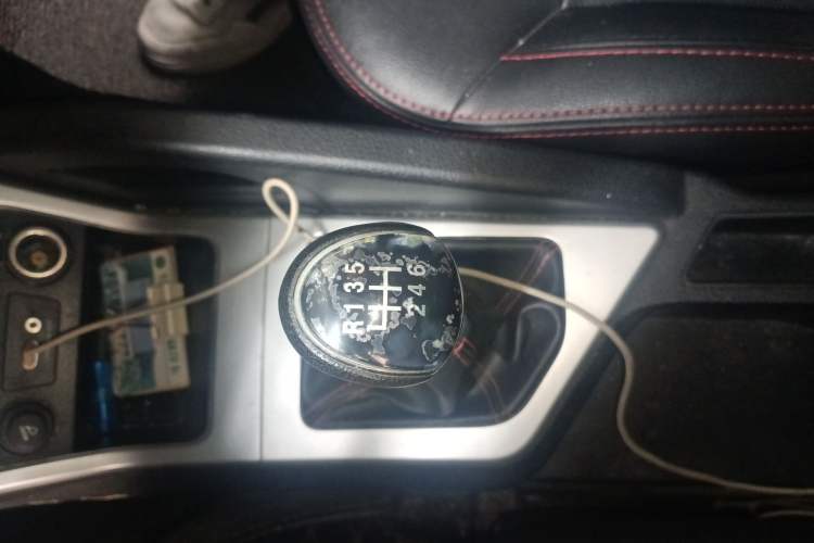 Used JAC Group Refine S3 2016 1.5L Manual Luxury Smart Version Gear Lever