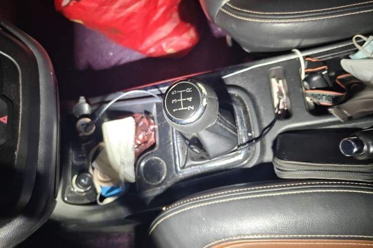 Used SWM X3 2017 1.5T Manual Fashion Model