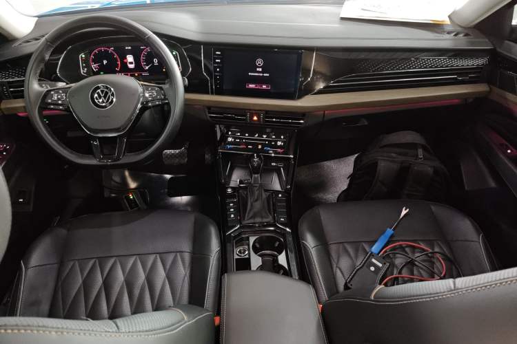 Used Volkswagen Passat 2021 330TSI Luxury Edition
