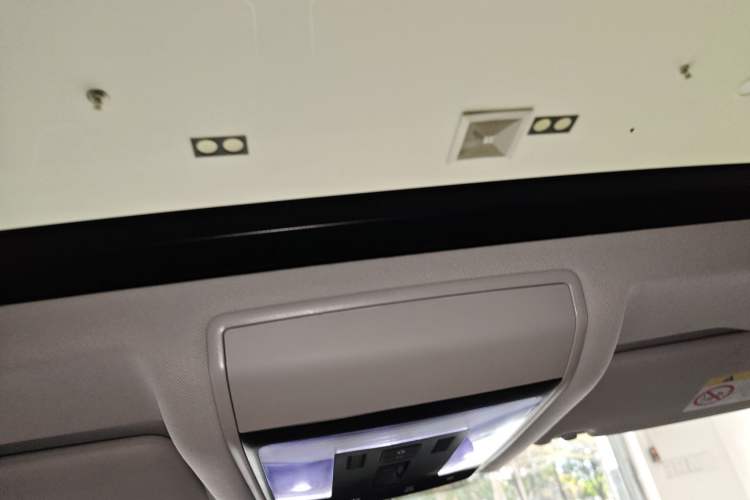 Used Volkswagen Passat 2025 Premium Version 380TSI Dragon Edition