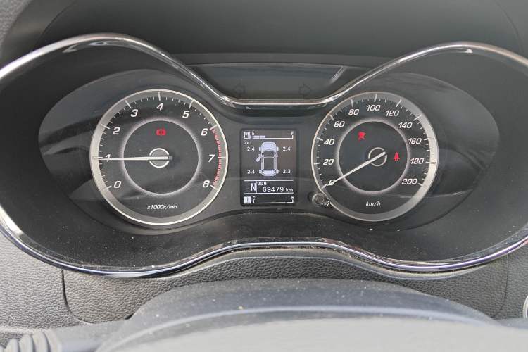 Used Baojun 560 2016 1.8L iAMT Luxury Model