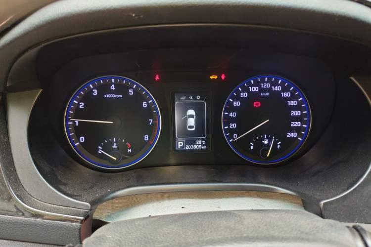 Used Hyundai Mistra 2014 1.8L Automatic Smart GLS Instrument Cluster
