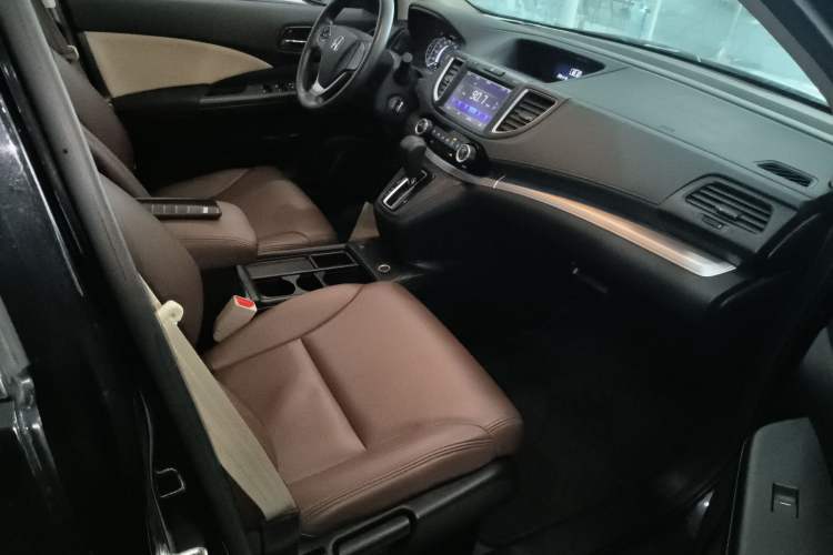 Used Honda CR-V 2016 2.0L two-wheel drive Urban Edition