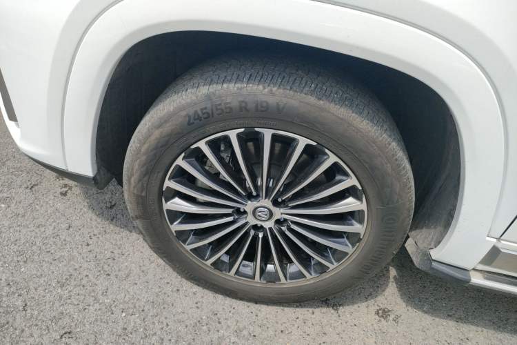 Used CHANGAN CS95 2019 2.0T Four-Wheel Drive Luxury Version Left Front Wheel Hub