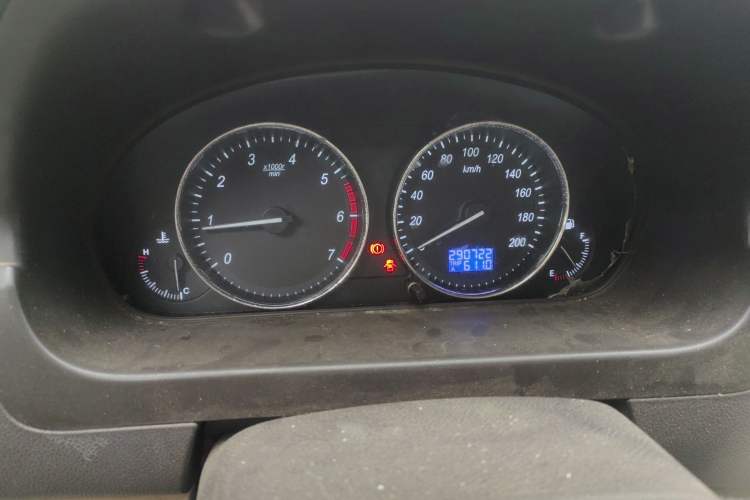 Used BAIC Weiwang M20 2014 1.5L Basic Version BJ415B Instrument Cluster