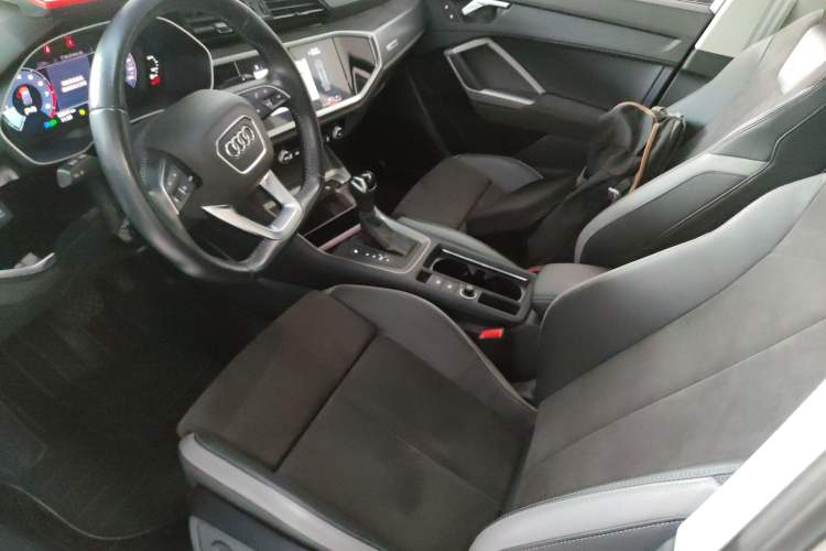 Used Audi Q3 2021 35 TFSI Fashion Dynamic Model