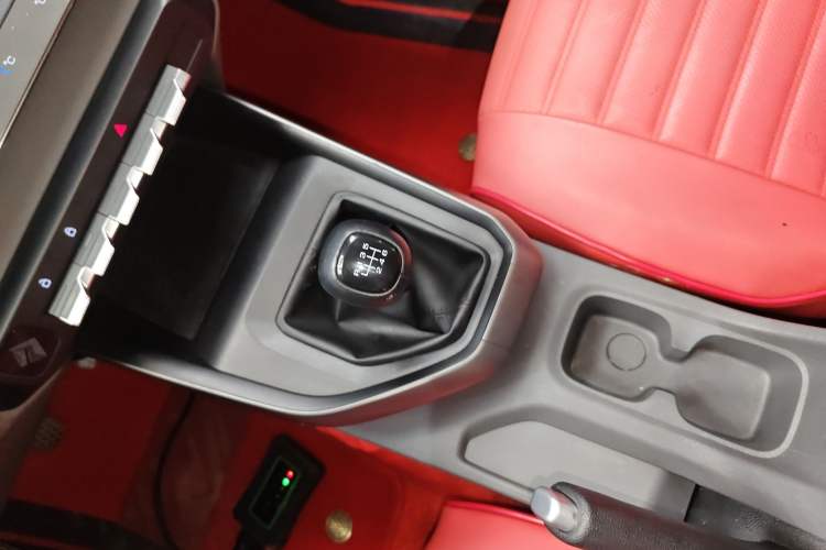 Used Baojun RC-5 2020 1.5L Manual Zhiyao Elite Edition

