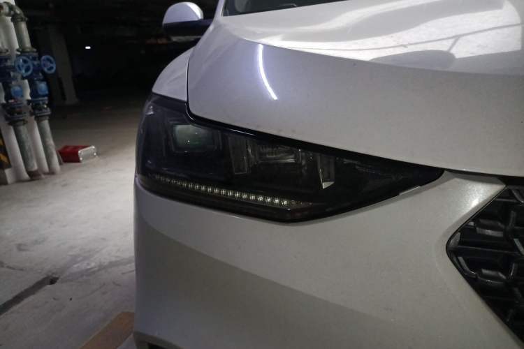 Used Wey VV6 2020 2.0T Two-Wheel Drive Smart Enjoyment+