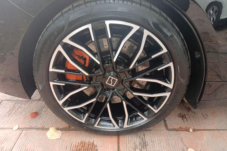 Used Zeekr 001 2024 YOU Edition 100 kWh All-Wheel Drive Right Rear Wheel Hub