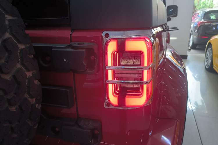 Used BAIC Off-Road BJ40 2019 PLUS 2.3T Automatic Four-Wheel Drive Flagship Edition China VI Emission Standard