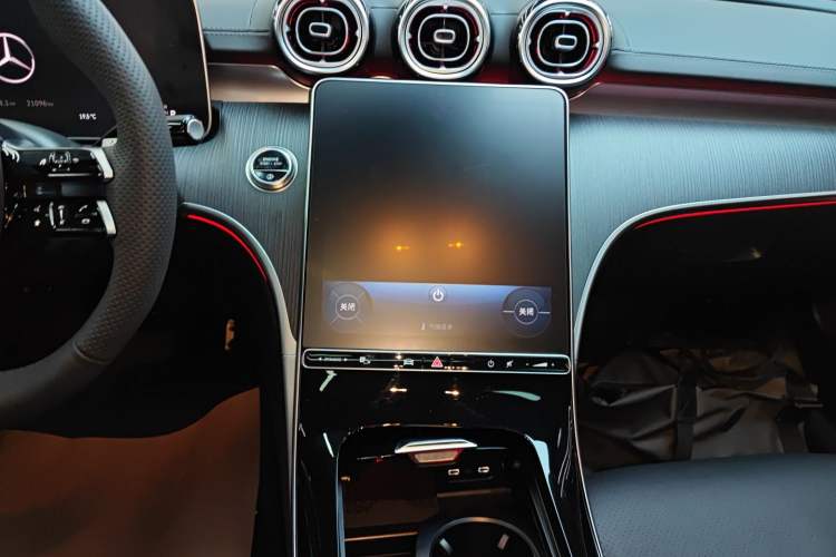 Used Mercedes-Benz C-Class 2024 Second Facelift C 260 L Starry Night Sport Edition
