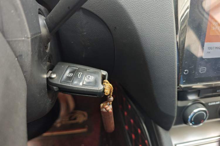 Used Skoda Octavia 2019 1.5L Automatic Smart Drive Luxury Edition China VI Standard