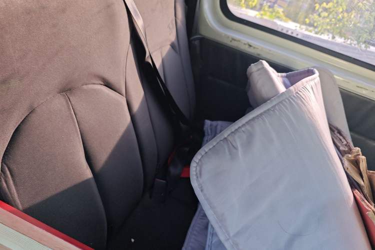 Used JAC Refine M3 2018 1.6L Express Edition 7-Seater Left Rear Seat