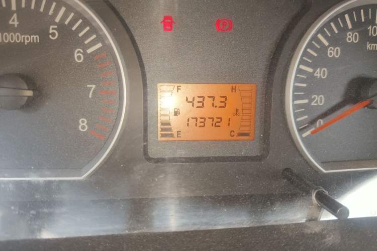 Used FORTHING Lingzhi 2016 M3L 1.6L 7-Seater Comfort Model Odometer Close Up