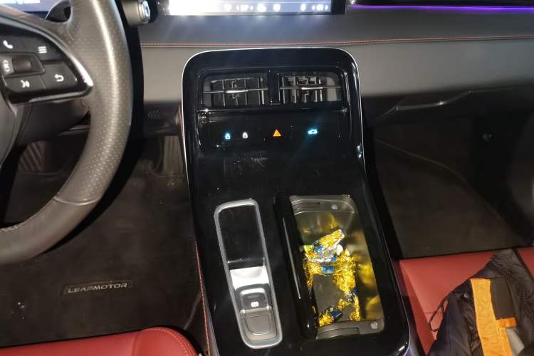 Used Leapmotor S01 2019 380 Pro Gear Lever