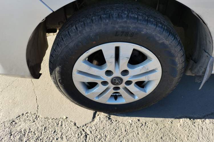 Used JAC Refine M3 2016 IKEA Edition 1.6L Luxury Smart Model