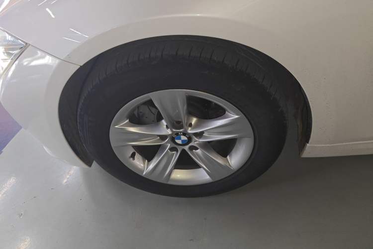 Used BMW 3 Series 2016 316Li Fashion Model
