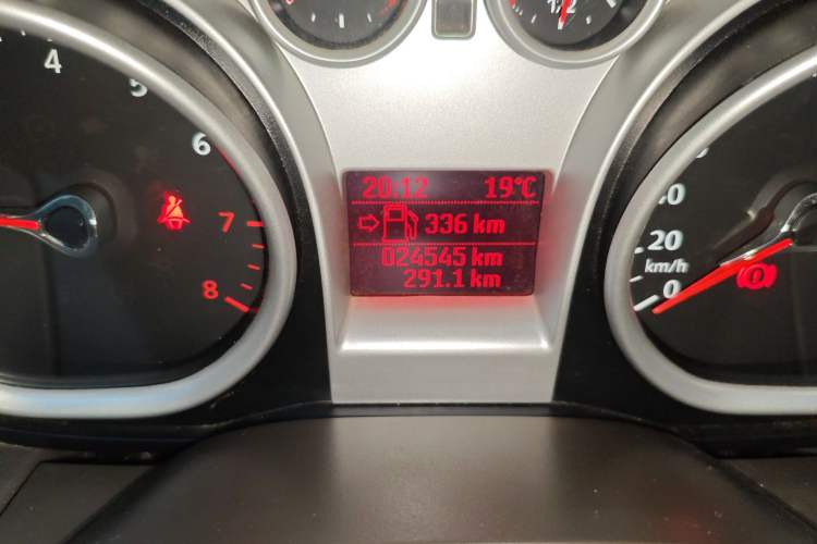 Used Ford Focus 2013 Sedan Classic 1.8L Manual Base Model