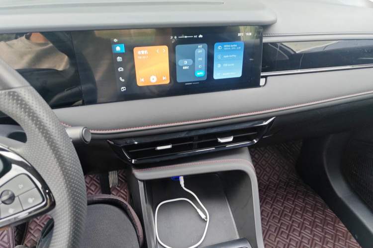 Used Roewe i5 2023 1.5L Manual Comfort Edition
