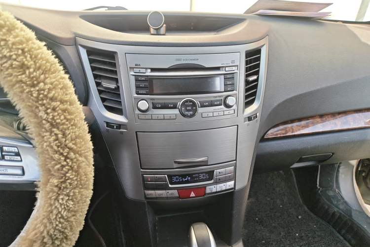 Used Subaru Outback 2010 2.5i Luxury Edition