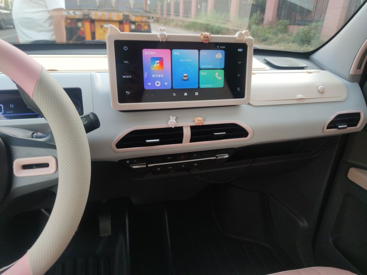 Geely Galaxy Panda 2023 Panda Mini 120km Cute Bear — снимка 13