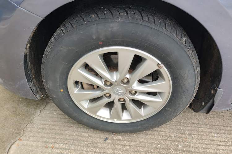 Used Hyundai Celesta 2018 1.6L Automatic GL Enjoyment Version China V Standard Left Front Wheel Hub