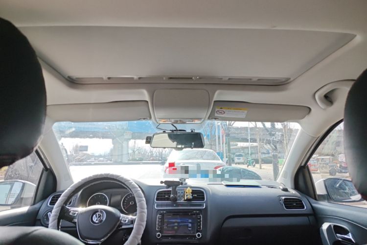 Used Volkswagen Polo 2016 1.6L Automatic Comfort Model
