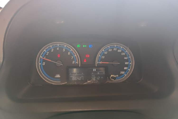 Used Baojun 730 2014 1.5L manual Comfort version 7 seats