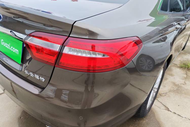 Used Ford Taurus 2015 EcoBoost 245 Fashion Edition
