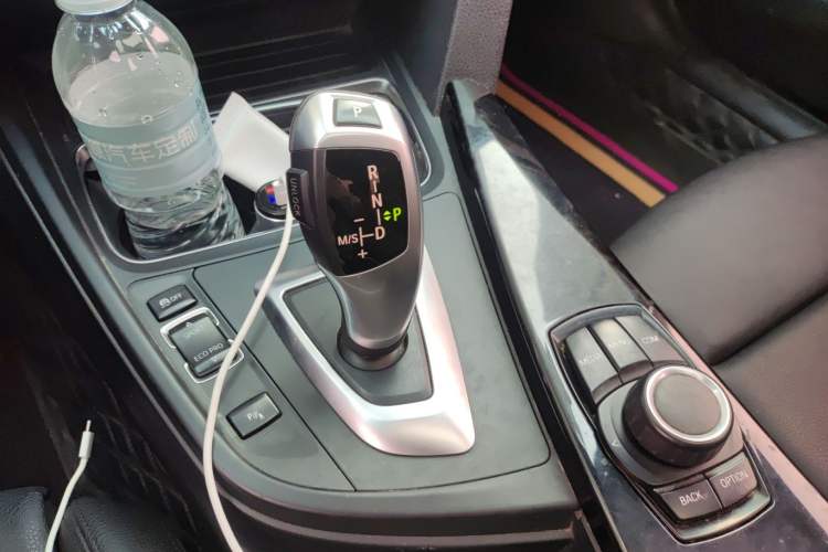 Used BMW 3 Series 2018 318i Gear Lever