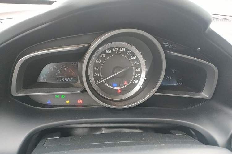 Used Mazda CX-4 2016 2.0L Automatic 2WD Blue Sky Luxury Edition