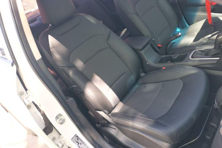 Used Chevrolet Cavalier 2019 320 Automatic Xinyue Edition Right Front Seat