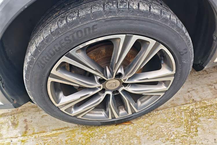 Used BYD Tang 2018 2.0T Automatic SmartConnect Prestige 7-Seater China V Standard Left Front Wheel Hub