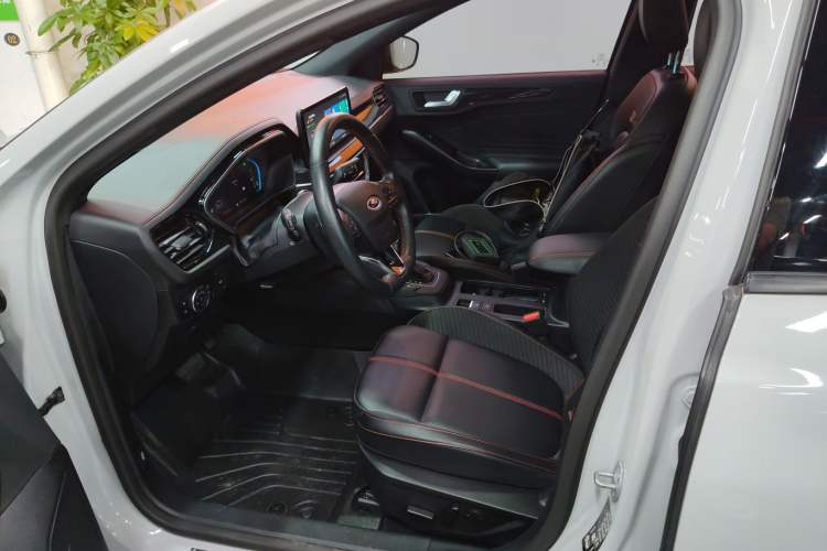 Used Ford Focus 2022 Sedan EcoBoost 180 Automatic ST Line