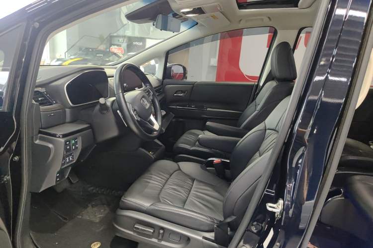 Used Honda Odyssey 2024 2.0L eHEV Sharp·Leading Edition