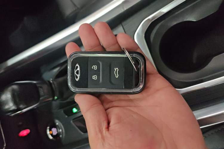 Used Chery Tiggo 8 2018 1.5 TCI Automatic Luxury Model 5 Seats Vehicle Key