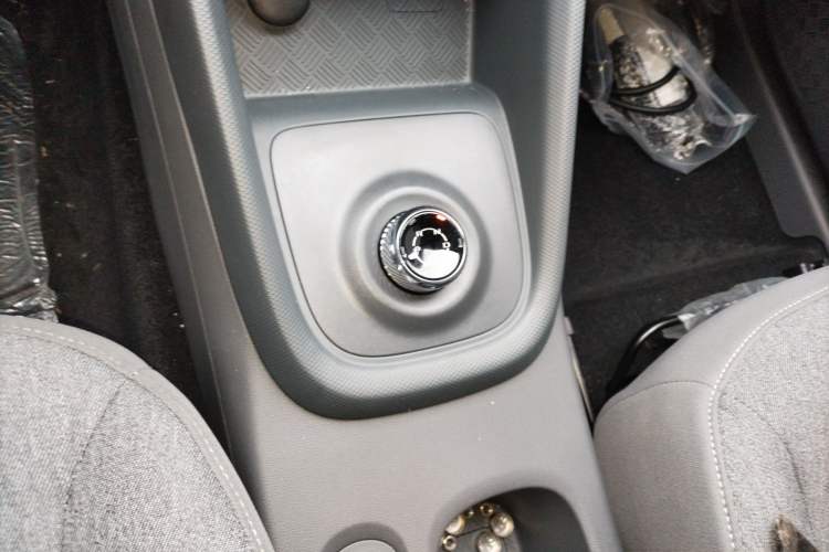 Used Wuling Hongguang New Energy 2024 All-Electric Model 300KM Practical Version
