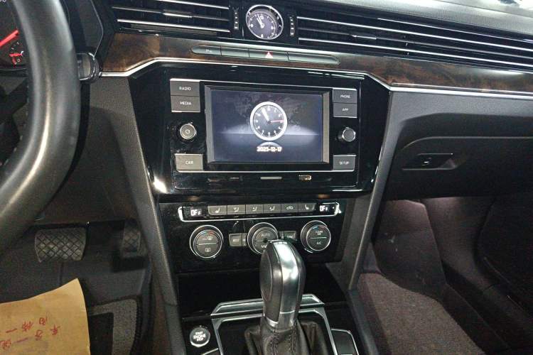 Used Volkswagen Magotan 2018 Facelift 330TSI DSG Luxury Model
