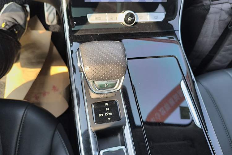 Used Roewe RX5 MAX 2019 300TGI Automatic Smart Cabin Flagship Edition
