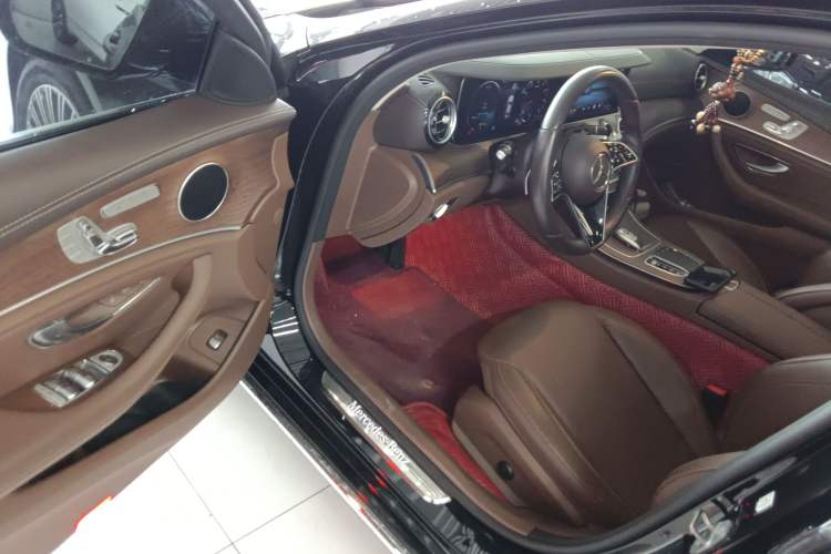 Used Mercedes-Benz E-Class 2021 Facelift E 300 L Stylish Edition
