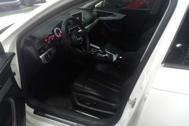 Used Audi A4L 2017 Plus 40 TFSI Fashion Model