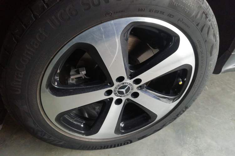 Used Mercedes-Benz GLC 2019 Facelift GLC 260 L 4MATIC Luxury Model
