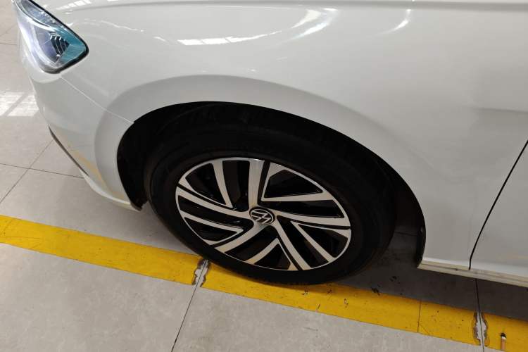 Used Volkswagen Lavida 2022 280TSI DSG Comfort Edition Left Front Wheel Hub