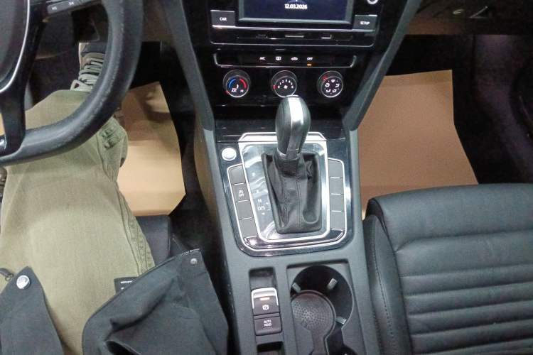 Used Volkswagen Magotan 2019 330TSI DSG Leading Model China VI Standard